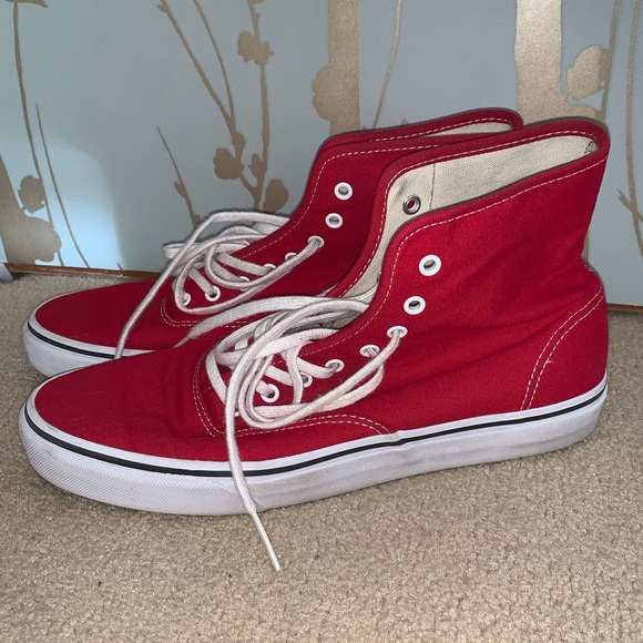 Vans - Picture 2 of 6